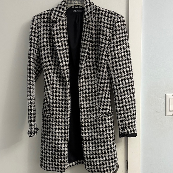 Zara Black and White Houndstooth Blazer - Picture 1 of 2